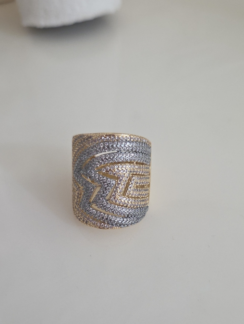 Macys Ring - Picture 3 of 5